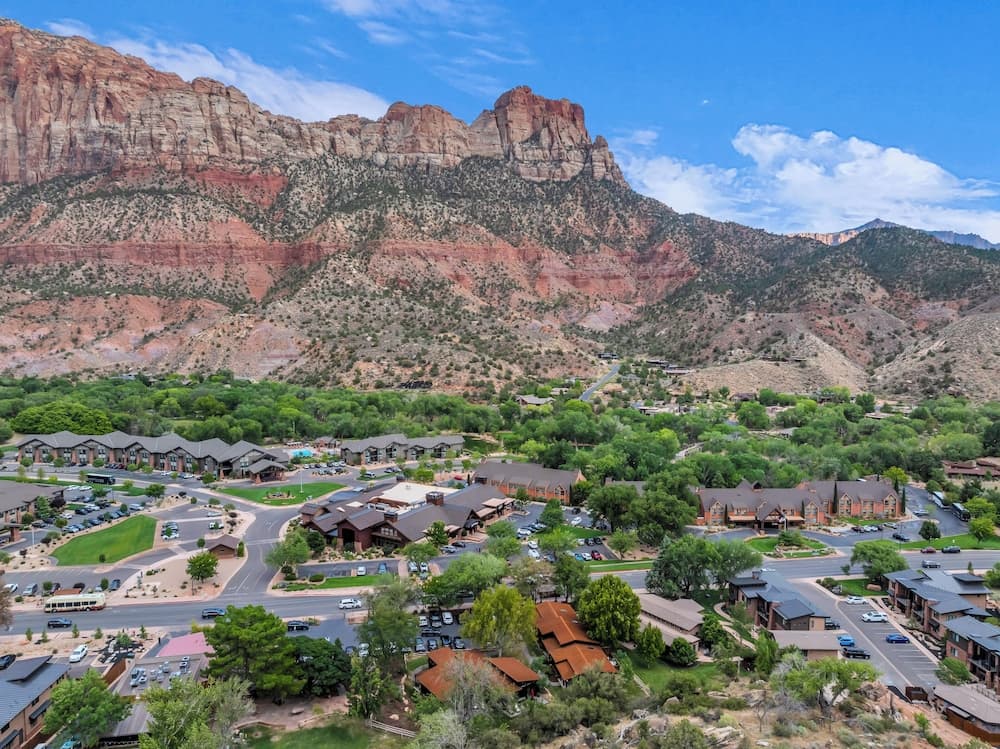 Canyon Casitas at Zion red-rock resort with sandstone cliffs in Springdale, Utah